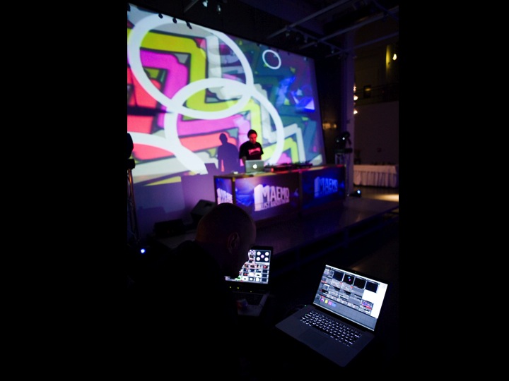Nokia Maemo Party event: DJ and visuals on stage