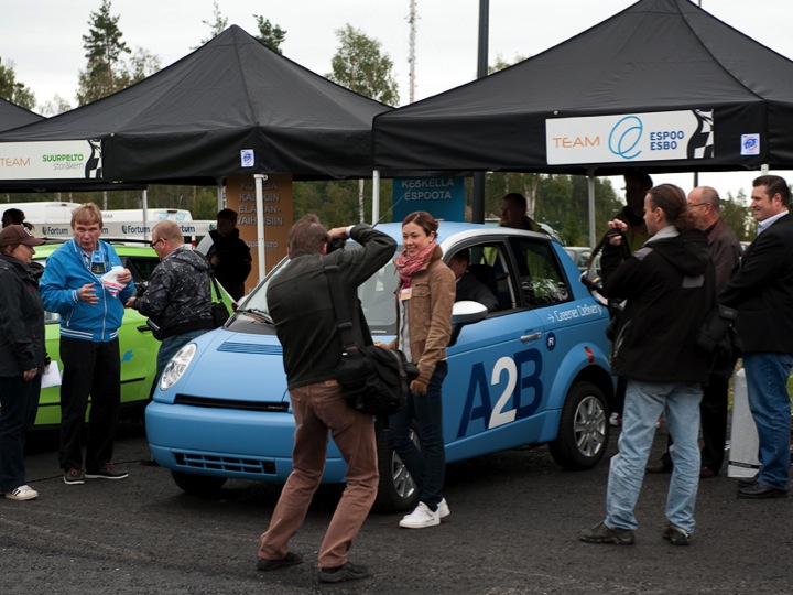 Suurpelto Electric Car event: A2B electric car and visitors