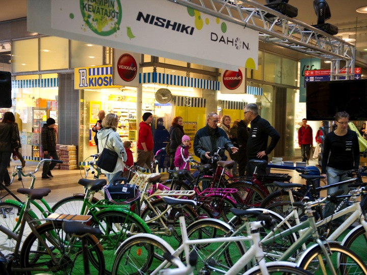 Nishiki and Dahon bicycles on display at Kamppi Spring Rides